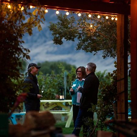 Crowsnest Vineyards Guesthouse Keremeos 外观 照片