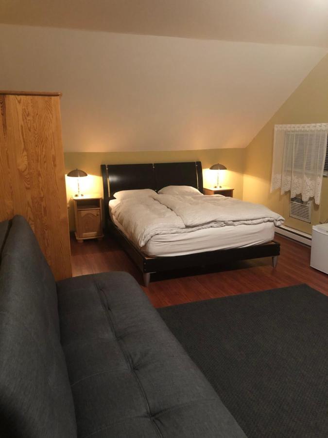 Crowsnest Vineyards Guesthouse Keremeos 外观 照片