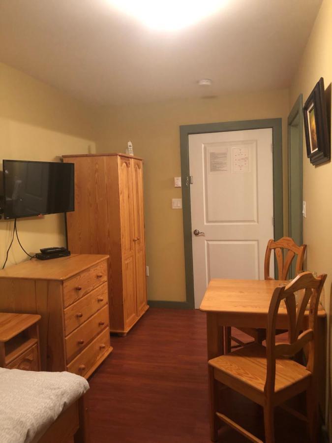 Crowsnest Vineyards Guesthouse Keremeos 外观 照片