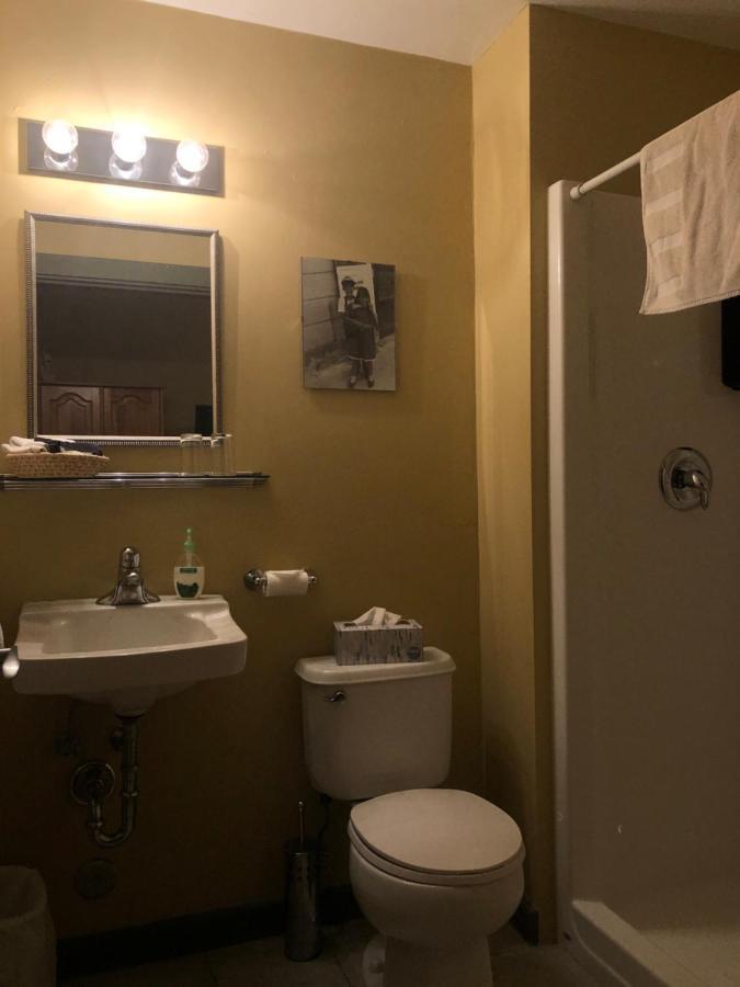 Crowsnest Vineyards Guesthouse Keremeos 外观 照片