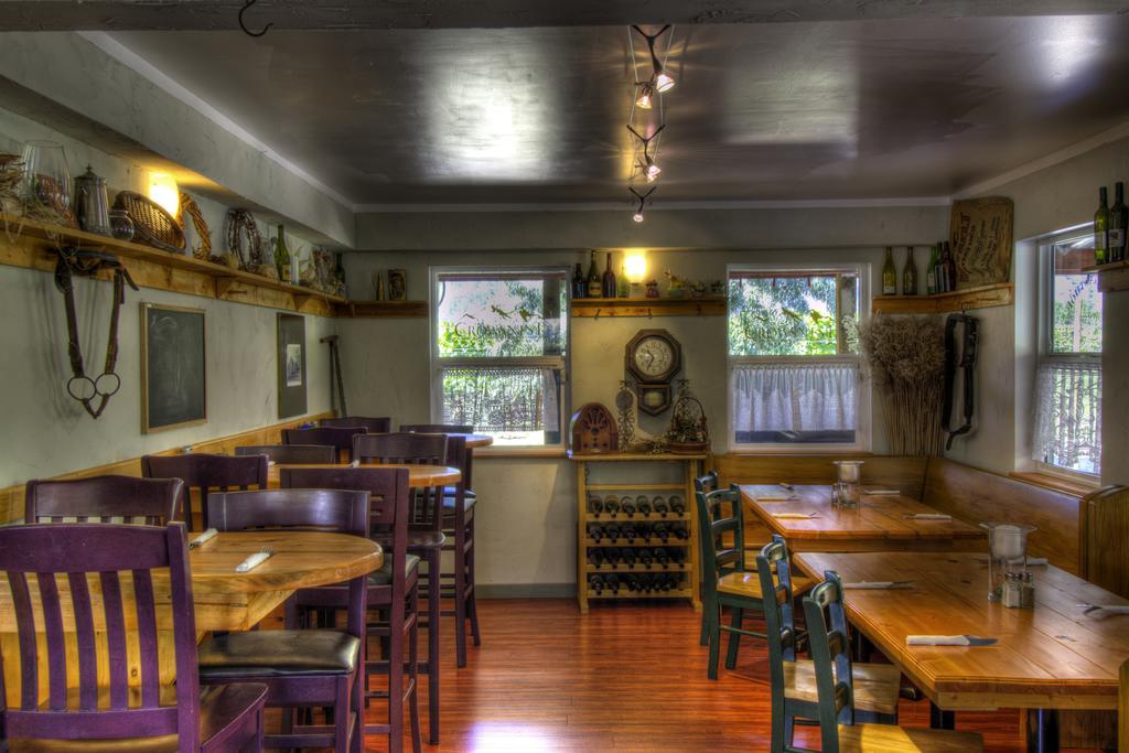 Crowsnest Vineyards Guesthouse Keremeos 外观 照片
