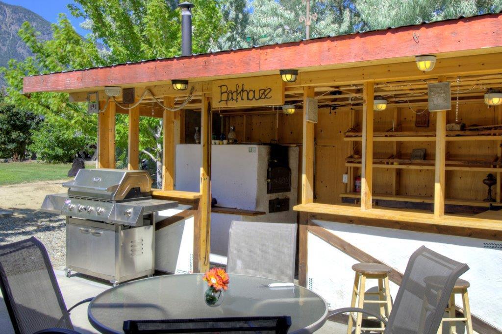 Crowsnest Vineyards Guesthouse Keremeos 外观 照片