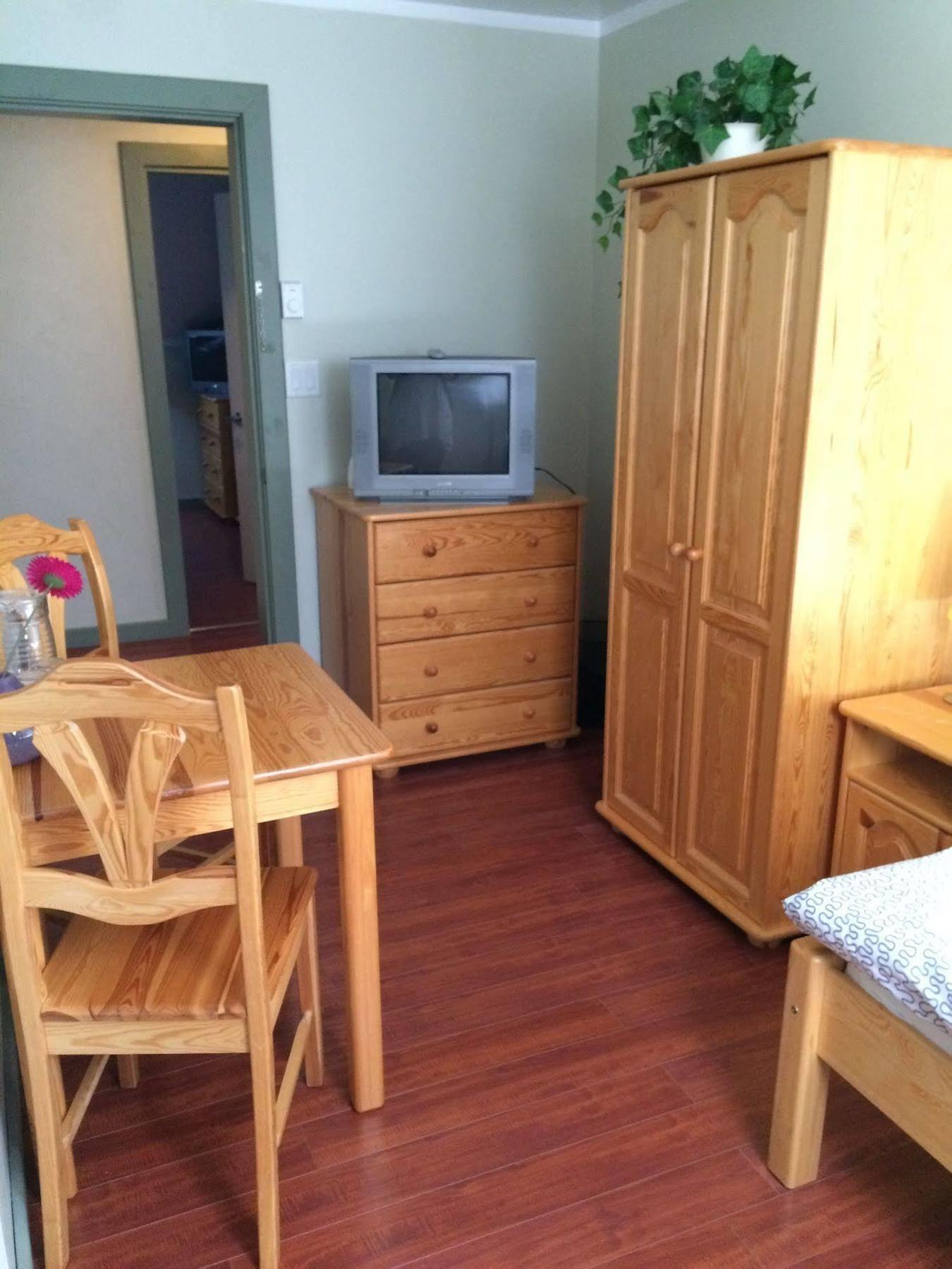 Crowsnest Vineyards Guesthouse Keremeos 外观 照片